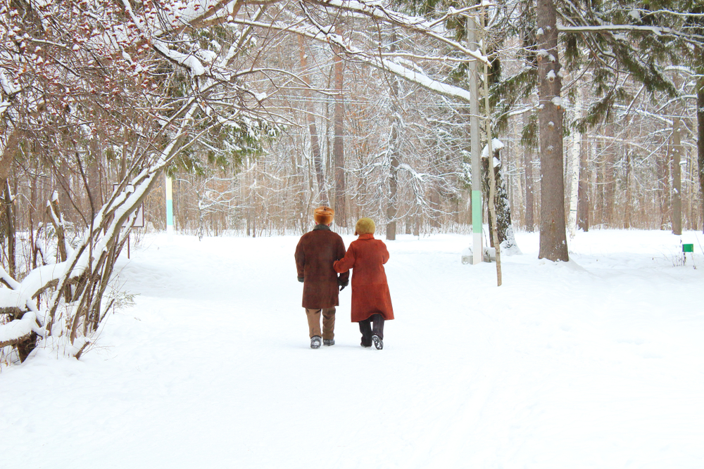 Assisted Living FL: 3 Ways for Older Adults to Stay Active in the Winter